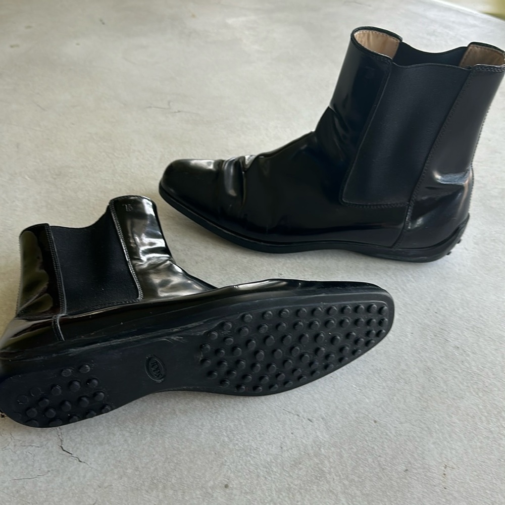 Tod’s patent leather boots with tread